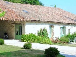 1 Bedroom Romantic Rural Apartment near Sainte Livrade sur Lot, Nouvelle Aquitaine, France